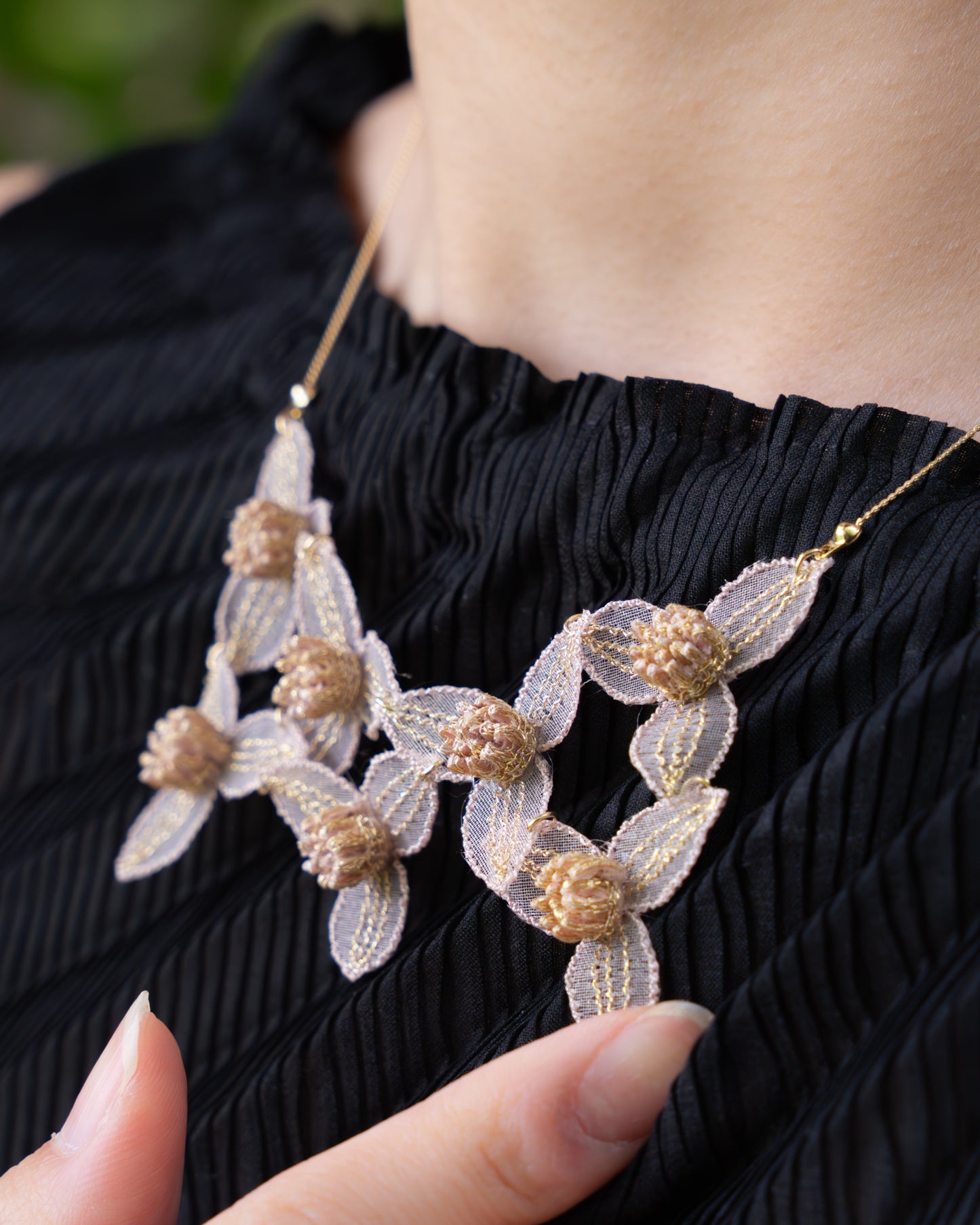 TSUYUKUSA COLLAR necklace Pink