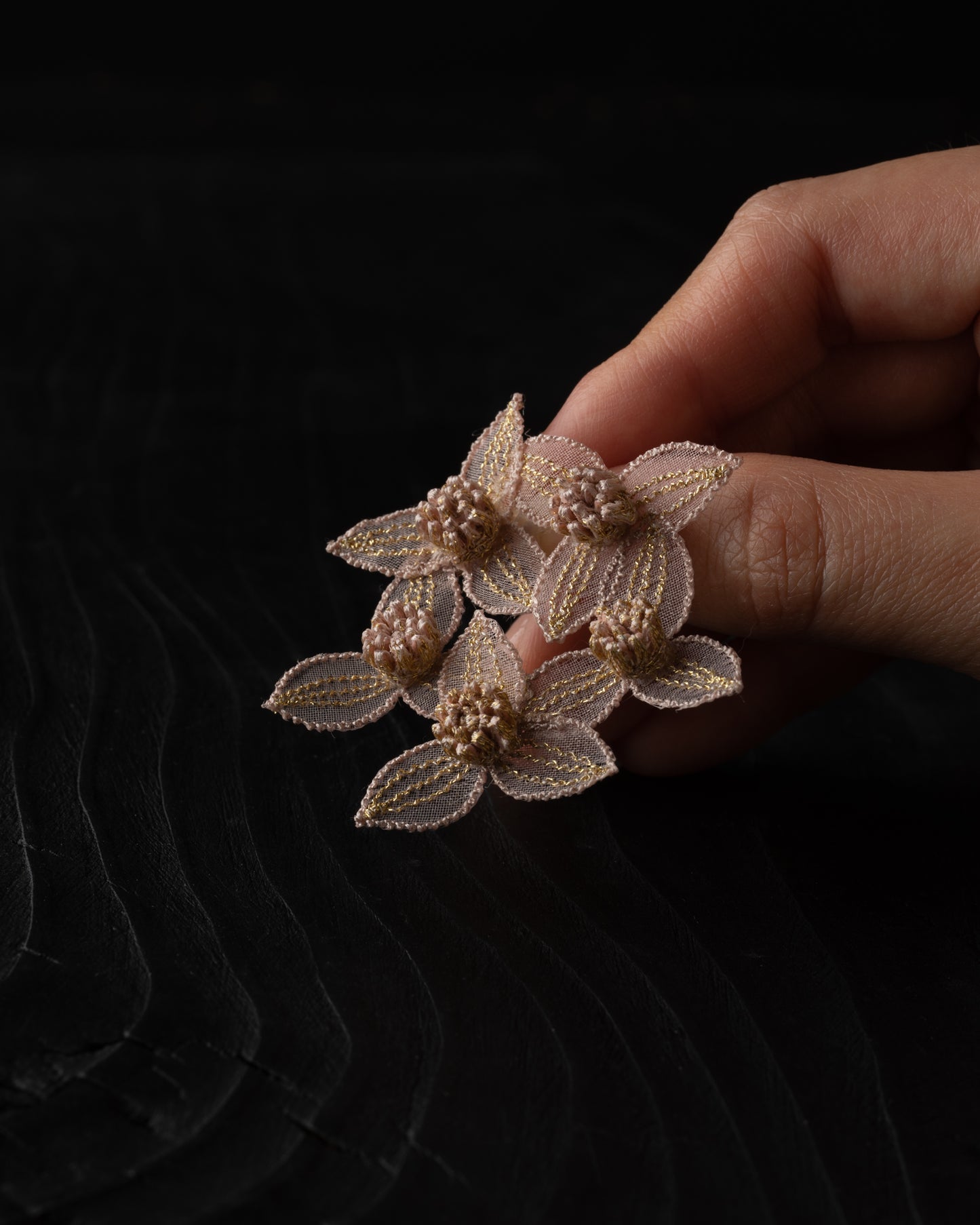 TSUYUKUSA BOUQUET brooch Pink