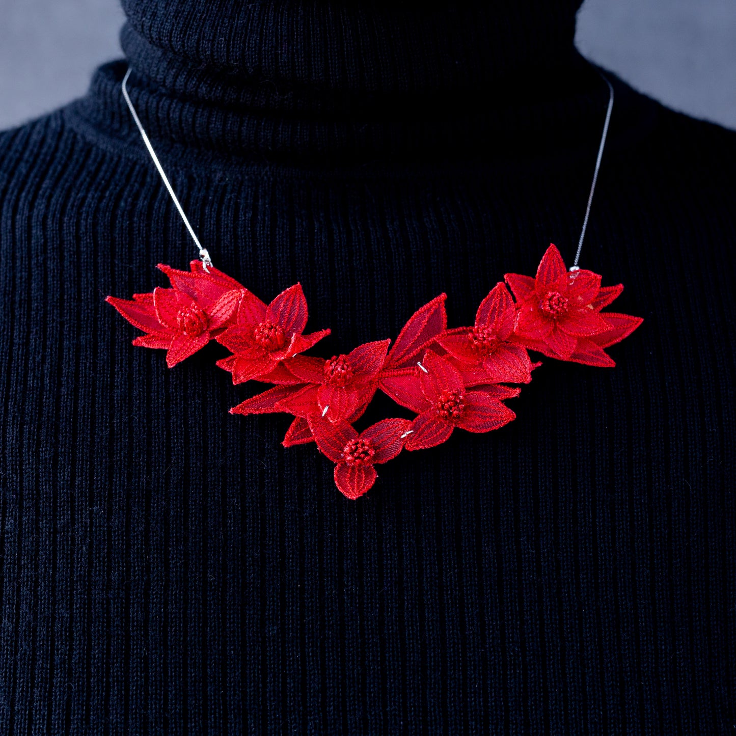 TSUYUKUSA necklace Red