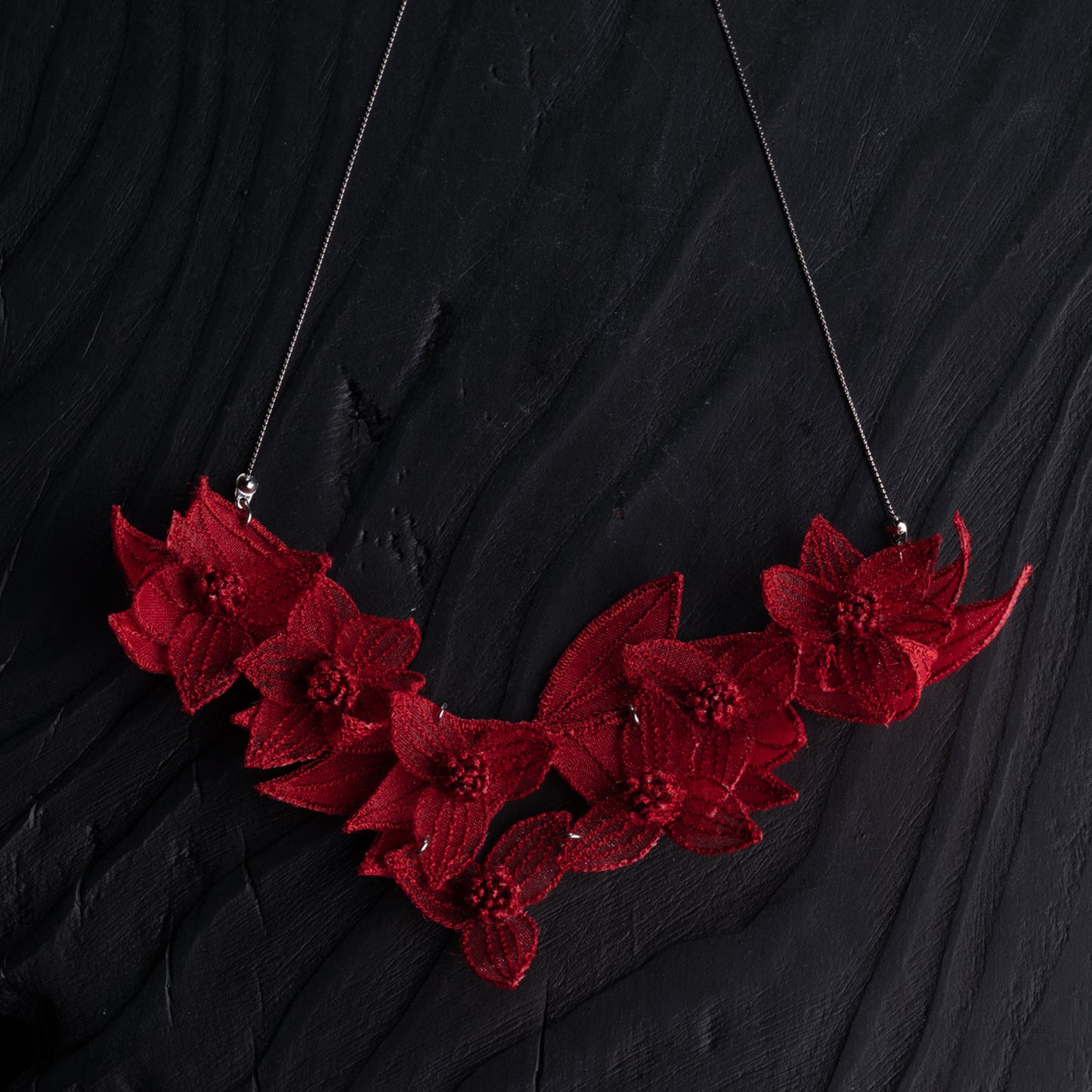 TSUYUKUSA necklace Red