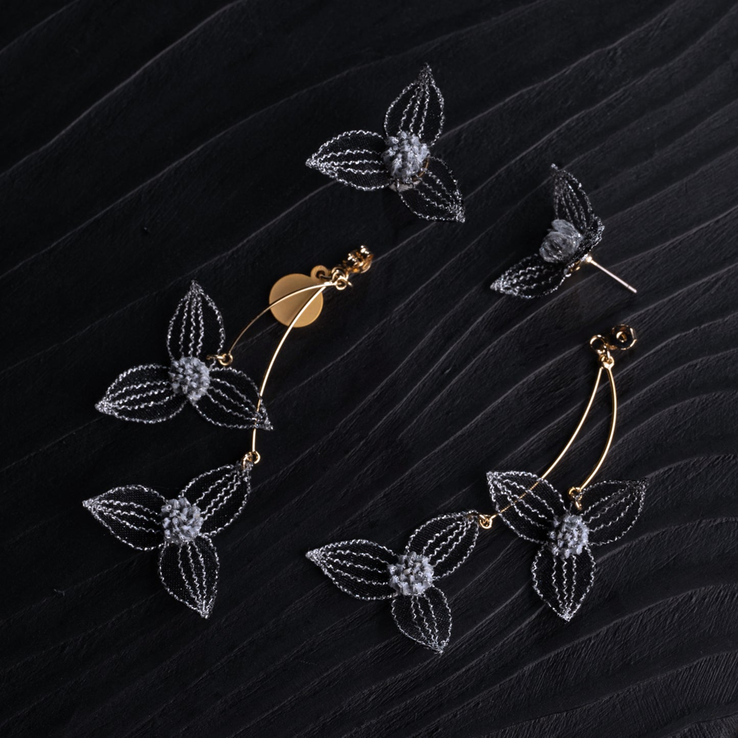 TSUYUKUSA pierce/earring Black