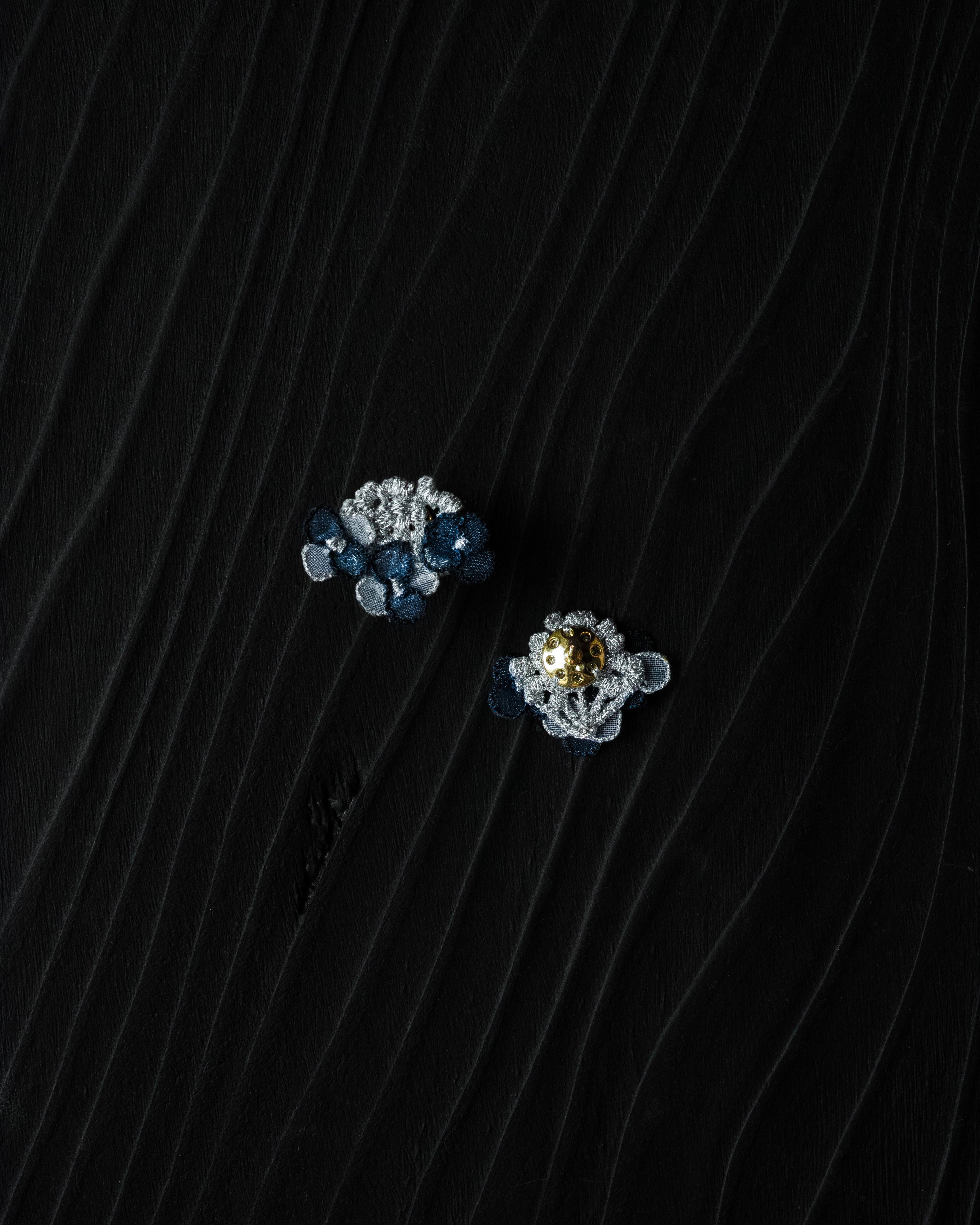 YAMAAJISAI pierce/earring Navy – yuki onizuka