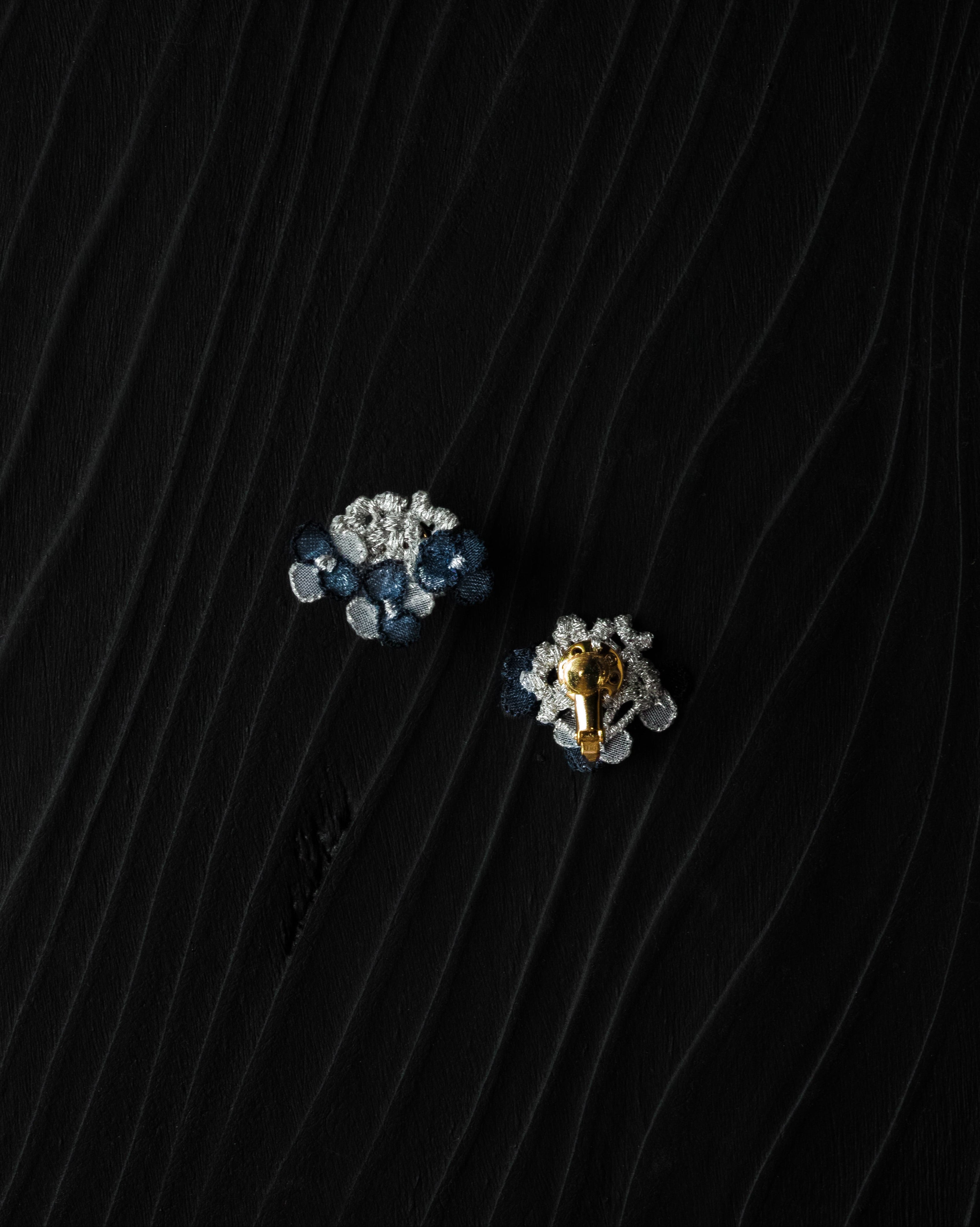 YAMAAJISAI pierce/earring Navy – yuki onizuka