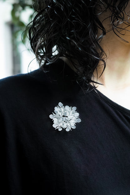 KUMOMAGUSA BOUQUET brooch