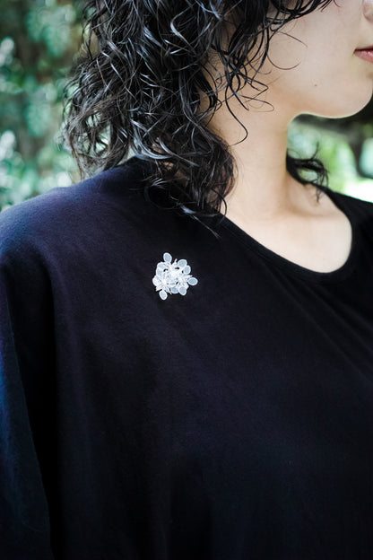 KUMOMAGUSA mini brooch