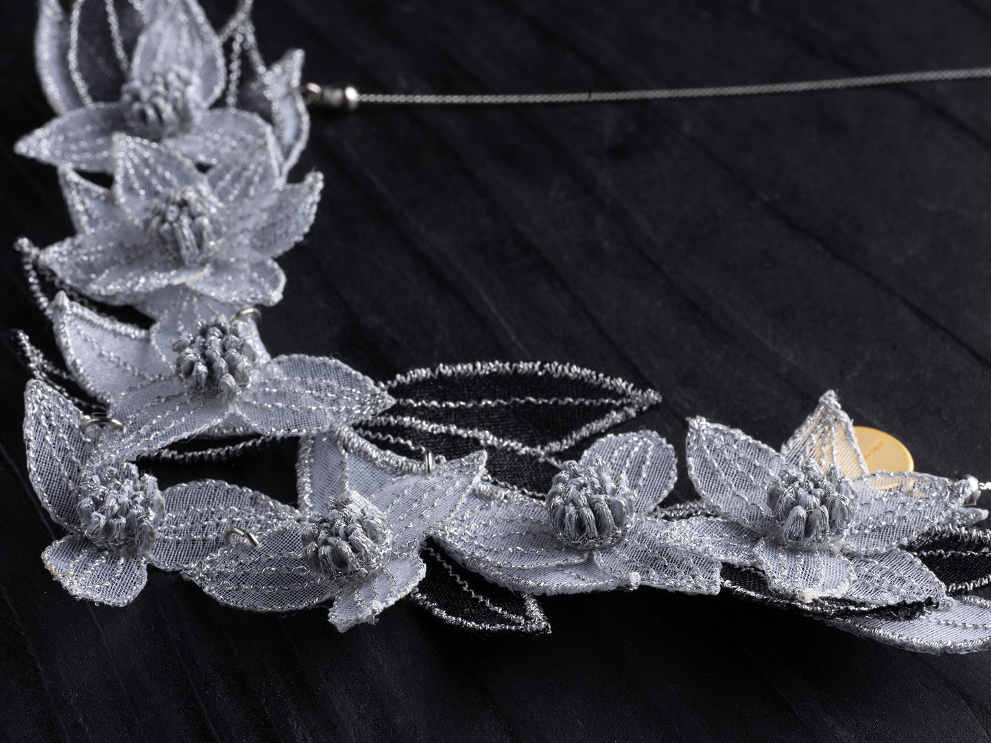 TSUYUKUSA necklace Silver