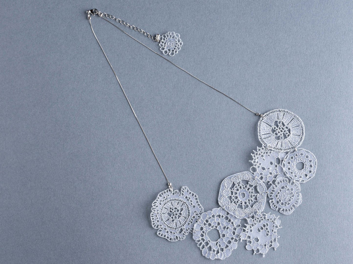 維管束 lace necklace Silver